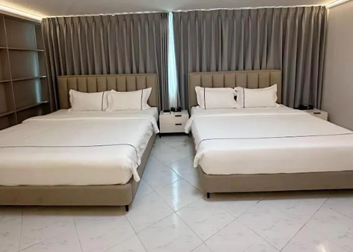 Aku Hotel