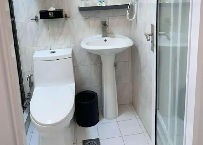 Aku Hotel 3*