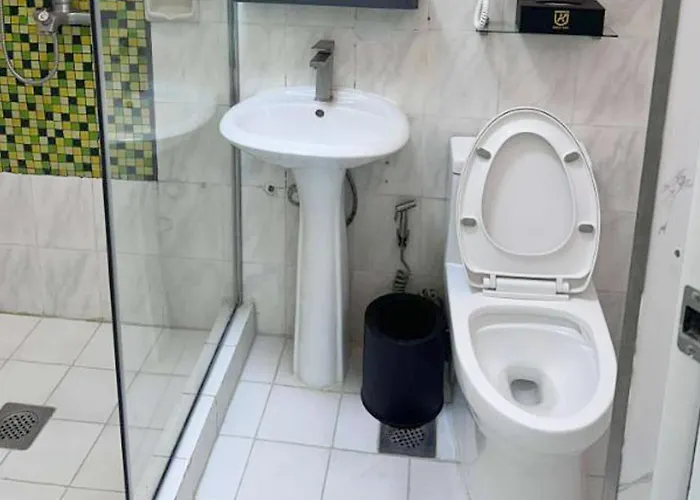 Hotel Aku 3*