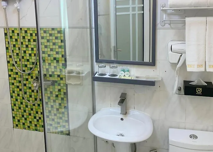 Aku Hotel 3*