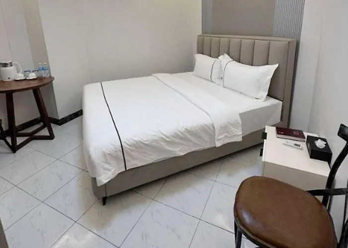 Aku 3* Cebu
